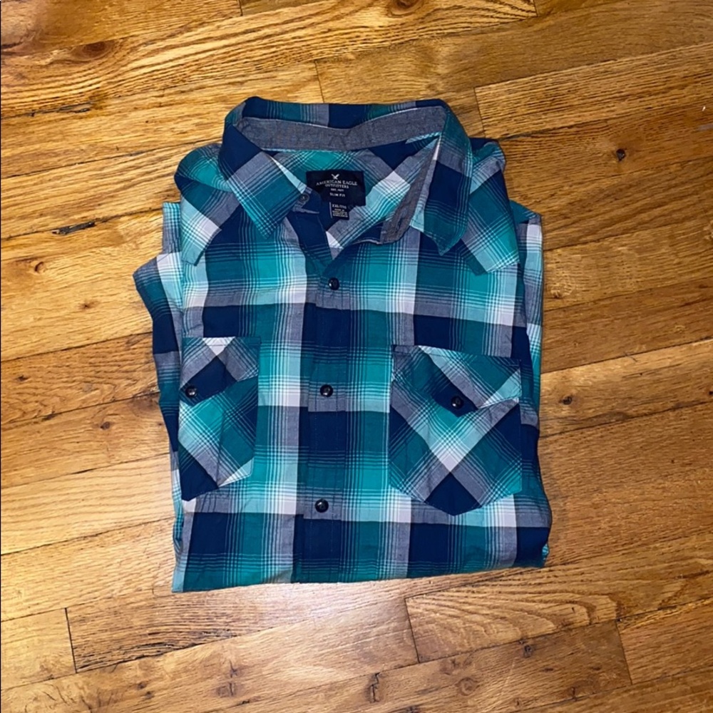 AMERICAN EAGLE PLAID SHIRT